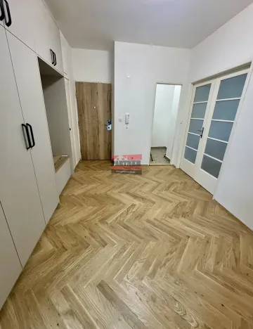 Pronájem bytu 2+1, Praha - Vinohrady, Šrobárova, 83 m2