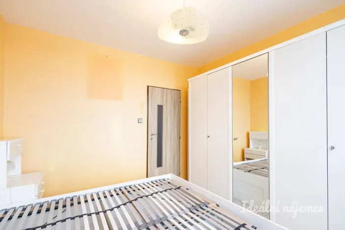 Pronájem bytu 3+1, Praha - Prosek, Jablonecká, 78 m2