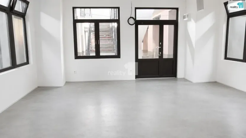 Pronájem obchodního prostoru, Ostrava - Hrabůvka, Dr. Martínka, 40 m2