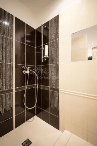 Prodej obchodního prostoru, Praha - Prosek, Veltruská, 22 m2