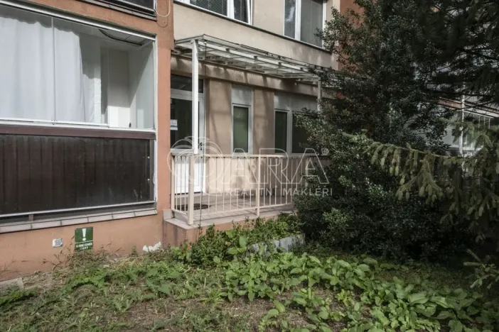 Prodej obchodního prostoru, Praha - Prosek, Veltruská, 22 m2