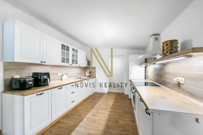 Prodej rodinného domu, Chocenice - Zhůř, 145 m2