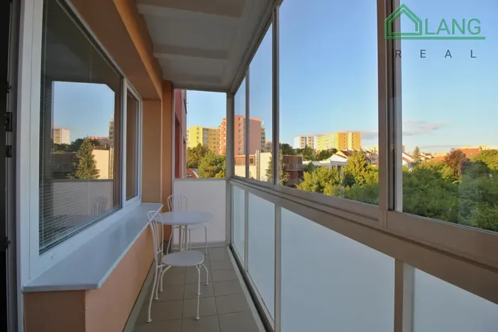 Pronájem bytu 3+1, Brno, Souhrady, 72 m2