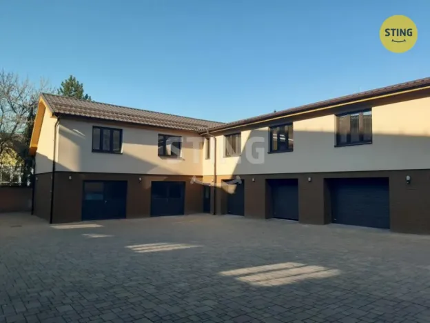 Pronájem kanceláře, Český Těšín, Ostravská, 161 m2