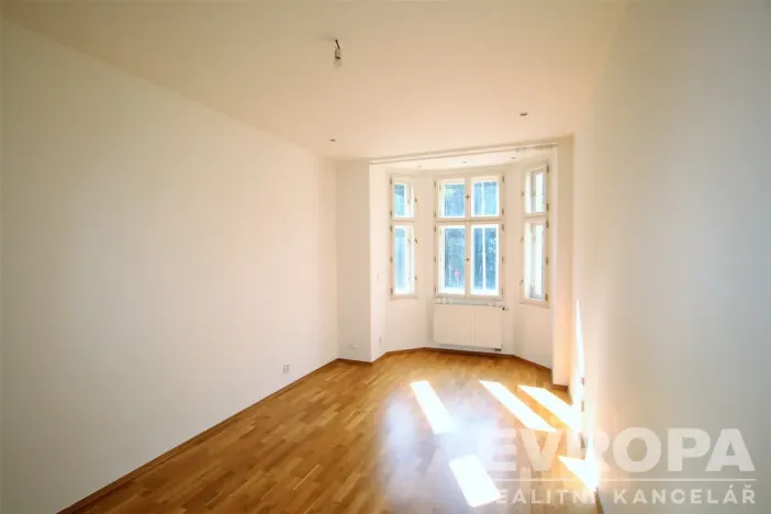 Pronájem bytu 2+1, Praha - Nusle, Čiklova, 75 m2