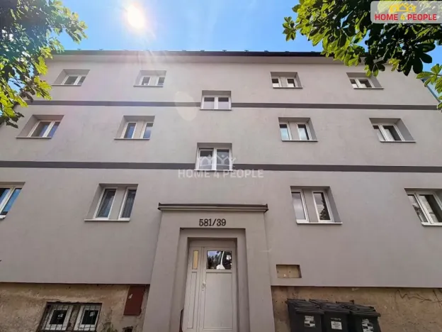 Pronájem bytu 2+1, Karlovy Vary, Závodu míru, 71 m2