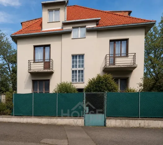Prodej vícegeneračního domu, Praha - Hlubočepy, V násypu, 430 m2
