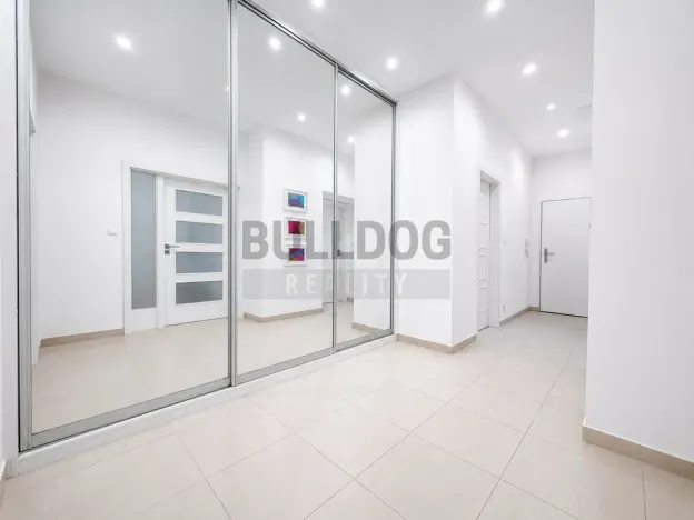 Pronájem bytu 2+kk, Praha - Vinohrady, Orlická, 71 m2
