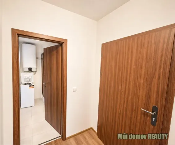 Pronájem bytu 1+kk, Praha - Hloubětín, 26 m2