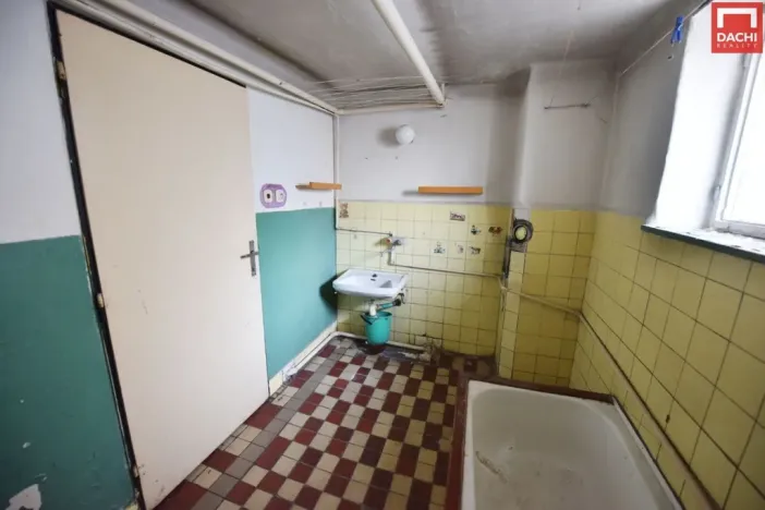 Prodej chalupy, Komárno, 130 m2