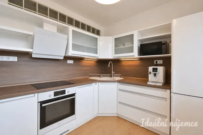 Pronájem bytu 2+1, Židlochovice, sídl. Družba, 52 m2