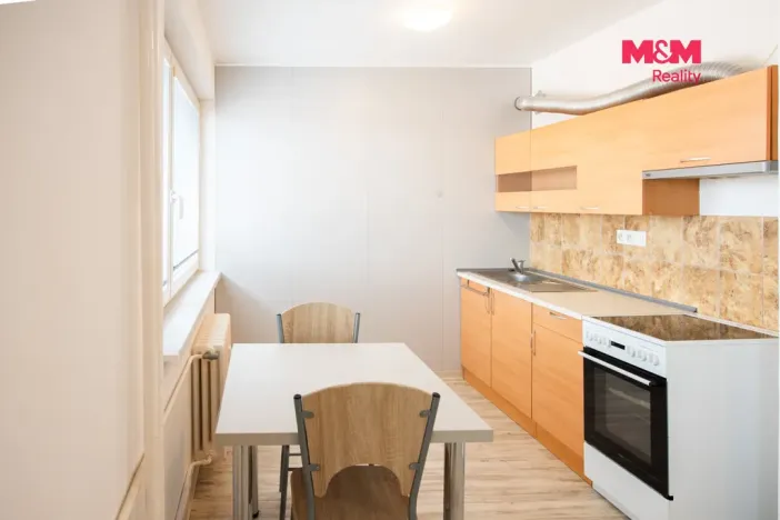 Pronájem bytu 1+kk, Hradec Králové, Sušilova, 32 m2