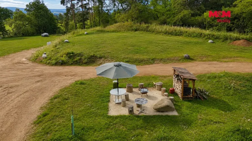 Pronájem komerčního pozemku, Planá, 33448 m2