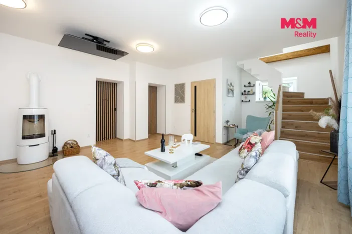 Prodej rodinného domu, Jeníkovice, 220 m2