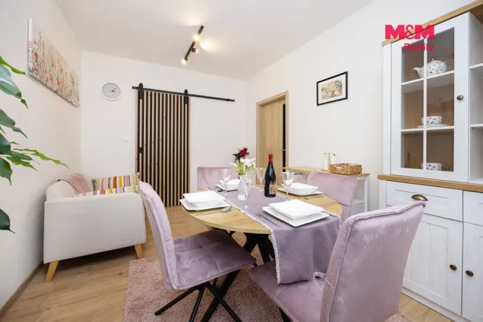 Prodej rodinného domu, Jeníkovice, 220 m2