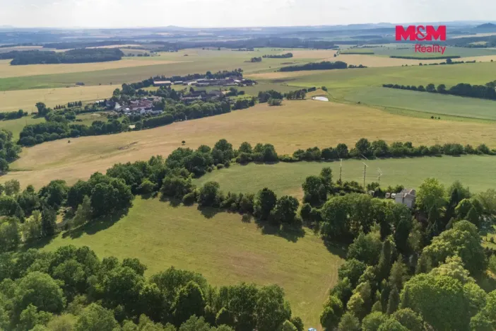 Prodej komerčního pozemku, Líšťany, 8154 m2