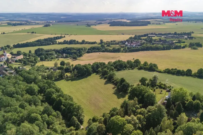 Prodej komerčního pozemku, Líšťany, 8154 m2