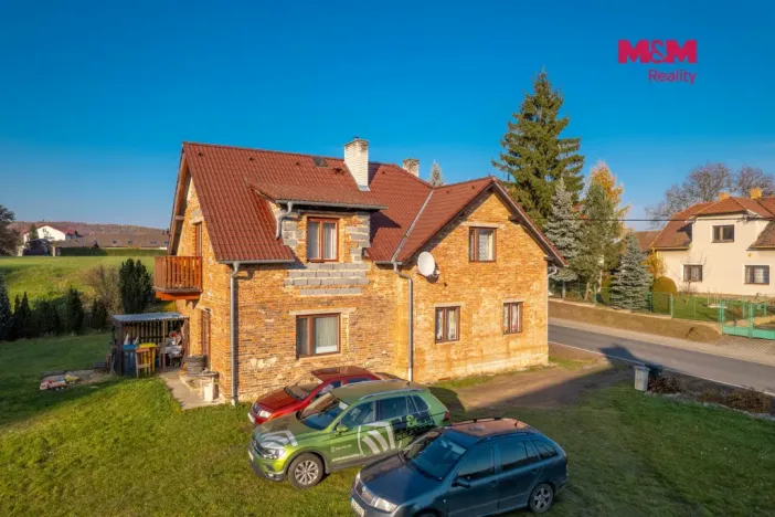 Prodej rodinného domu, Lochovice, 180 m2