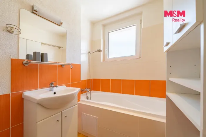 Pronájem bytu 1+1, Horní Slavkov, Dlouhá, 49 m2