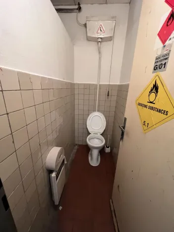 Pronájem komerční nemovitosti, Praha - Břevnov, Diskařská, 700 m2
