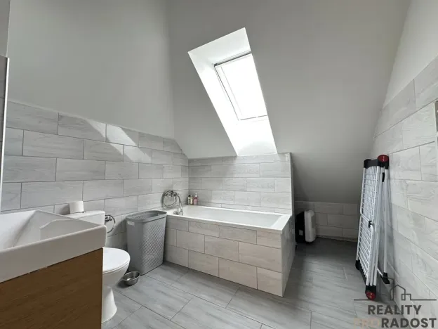Prodej rodinného domu, Ropice, 210 m2