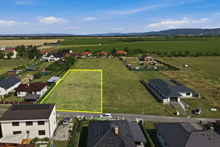 Prodej pozemku pro bydlení, Štarnov, 2017 m2