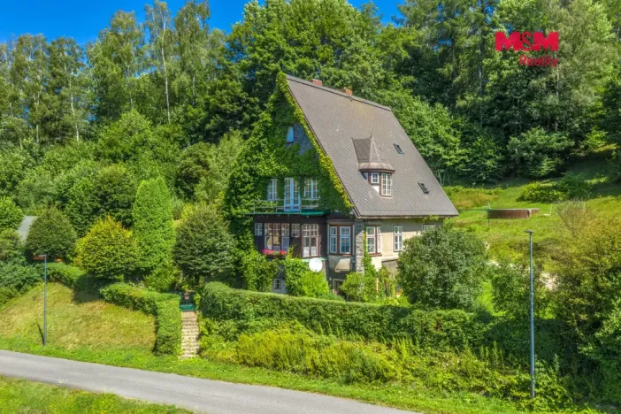 Prodej rodinného domu, Desná - Desná I, Zásnubní, 450 m2