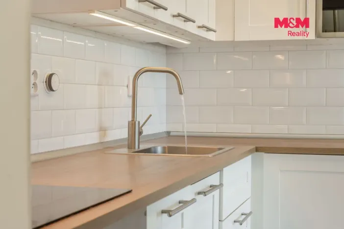 Pronájem bytu 2+kk, Praha - Žižkov, V kapslovně, 58 m2