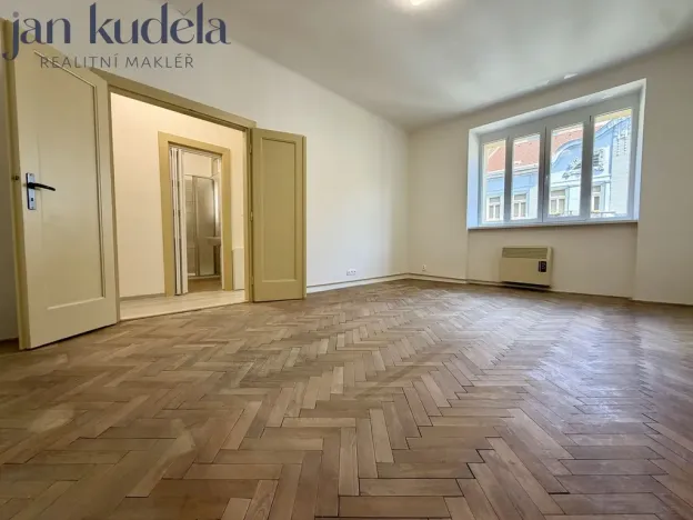 Pronájem bytu 1+1, Brno, Čápkova, 43 m2