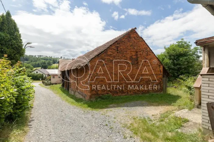 Prodej rodinného domu, Hostašovice, 320 m2