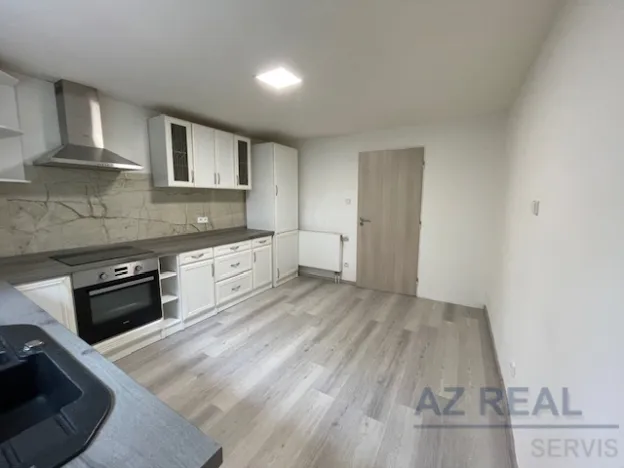 Prodej bytu 2+1, Liberec, Hodkovická, 76 m2