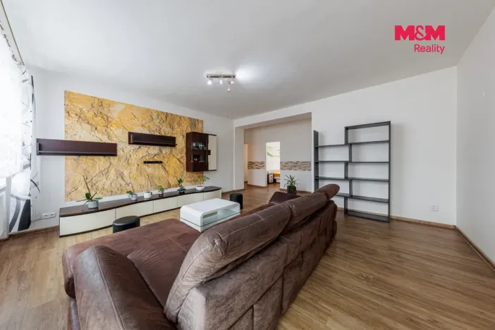 Prodej bytu 3+1, Hranice, Vítězná, 63 m2
