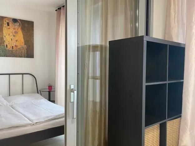 Pronájem bytu 2+kk, Praha - Žižkov, Olšanská, 50 m2