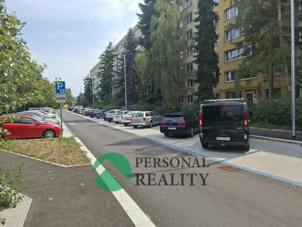 Pronájem bytu 4+kk, Praha - Prosek, Novoborská, 75 m2
