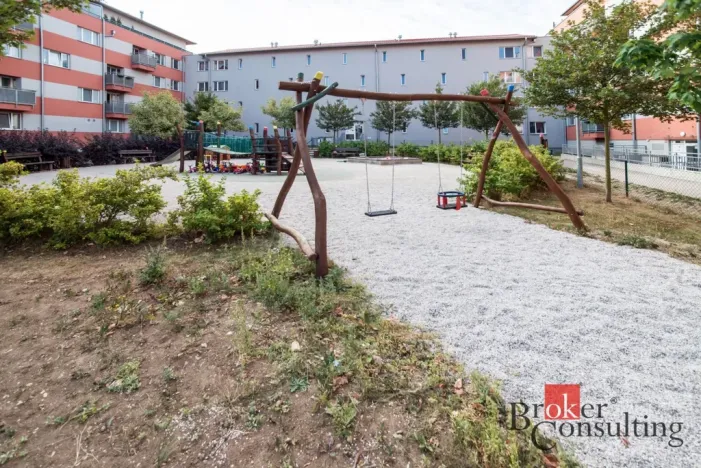 Pronájem bytu 2+kk, Kladno - Kročehlavy, Generála Selnera, 66 m2