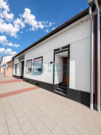 Prodej výrobních prostor, Prostějov, Husovo nám., 416 m2