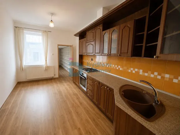 Prodej výrobních prostor, Prostějov, Husovo nám., 416 m2