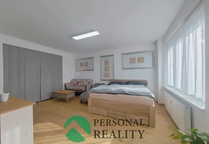 Pronájem bytu 1+kk, Mariánské Lázně, Husova, 35 m2