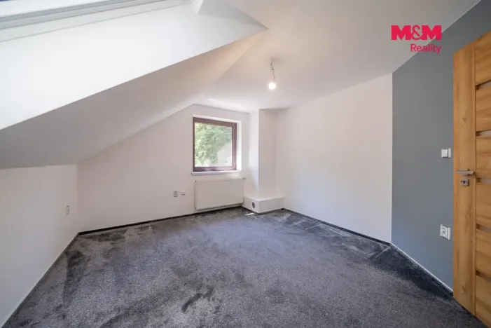 Prodej rodinného domu, Blansko - Lažánky, 275 m2