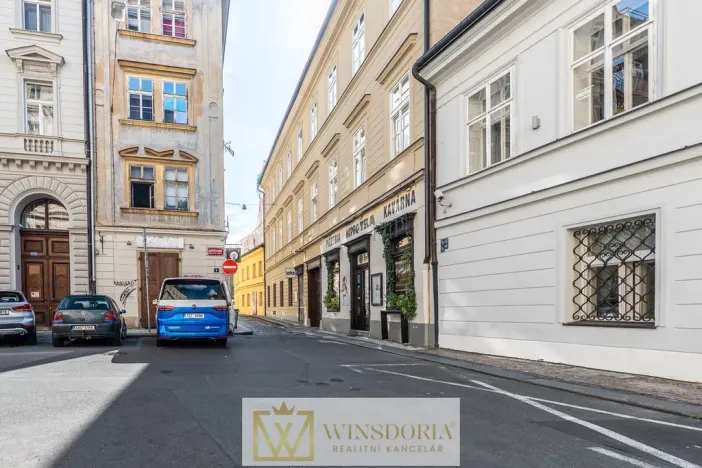 Pronájem bytu 2+1, Praha, V jirchářích, 70 m2