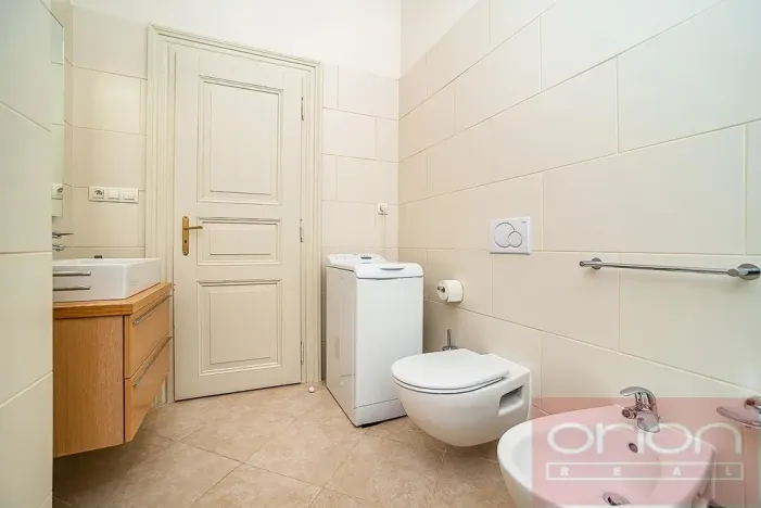 Pronájem bytu 1+kk, Praha - Vinohrady, Italská, 41 m2