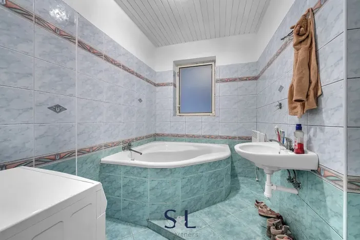 Prodej komerční nemovitosti, Železný Brod, 2098 m2