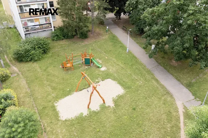 Prodej bytu 3+1, Praha - Komořany, Za sídlištěm, 73 m2