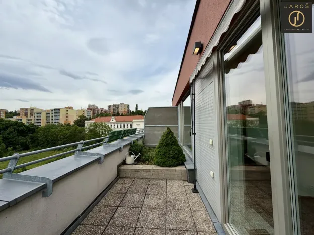 Pronájem bytu 2+kk, Praha - Záběhlice, Harlacherova, 40 m2