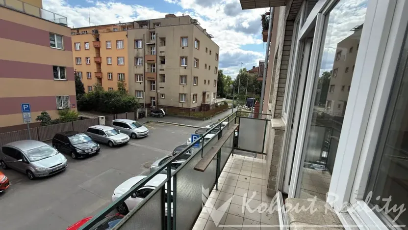Pronájem bytu 1+kk, Praha - Strašnice, Vykáňská, 31 m2
