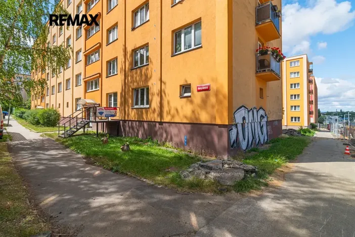 Prodej obchodního prostoru, Plzeň, Rokycanská, 27 m2