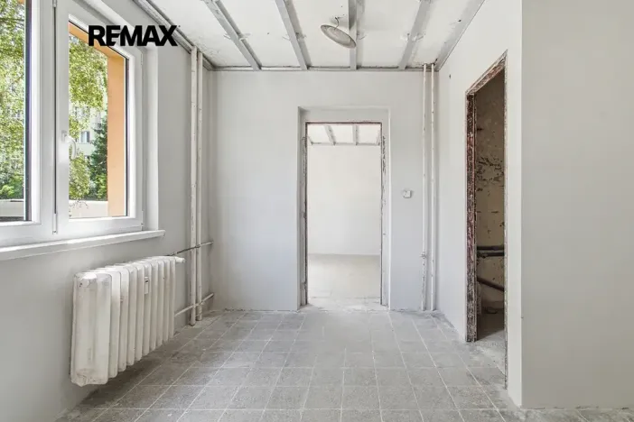 Prodej obchodního prostoru, Plzeň, Rokycanská, 27 m2