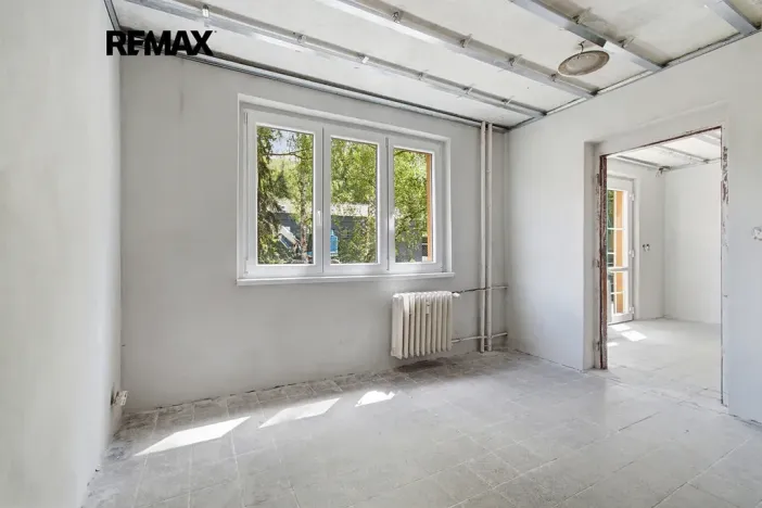 Prodej obchodního prostoru, Plzeň, Rokycanská, 27 m2