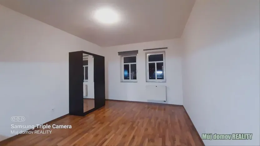 Pronájem bytu 1+kk, Praha - Vysočany, Freyova, 35 m2