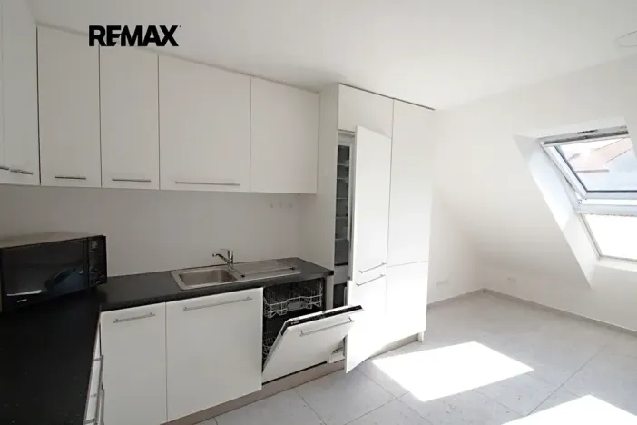 Pronájem bytu 1+kk, Kolín, Zlatá, 27 m2